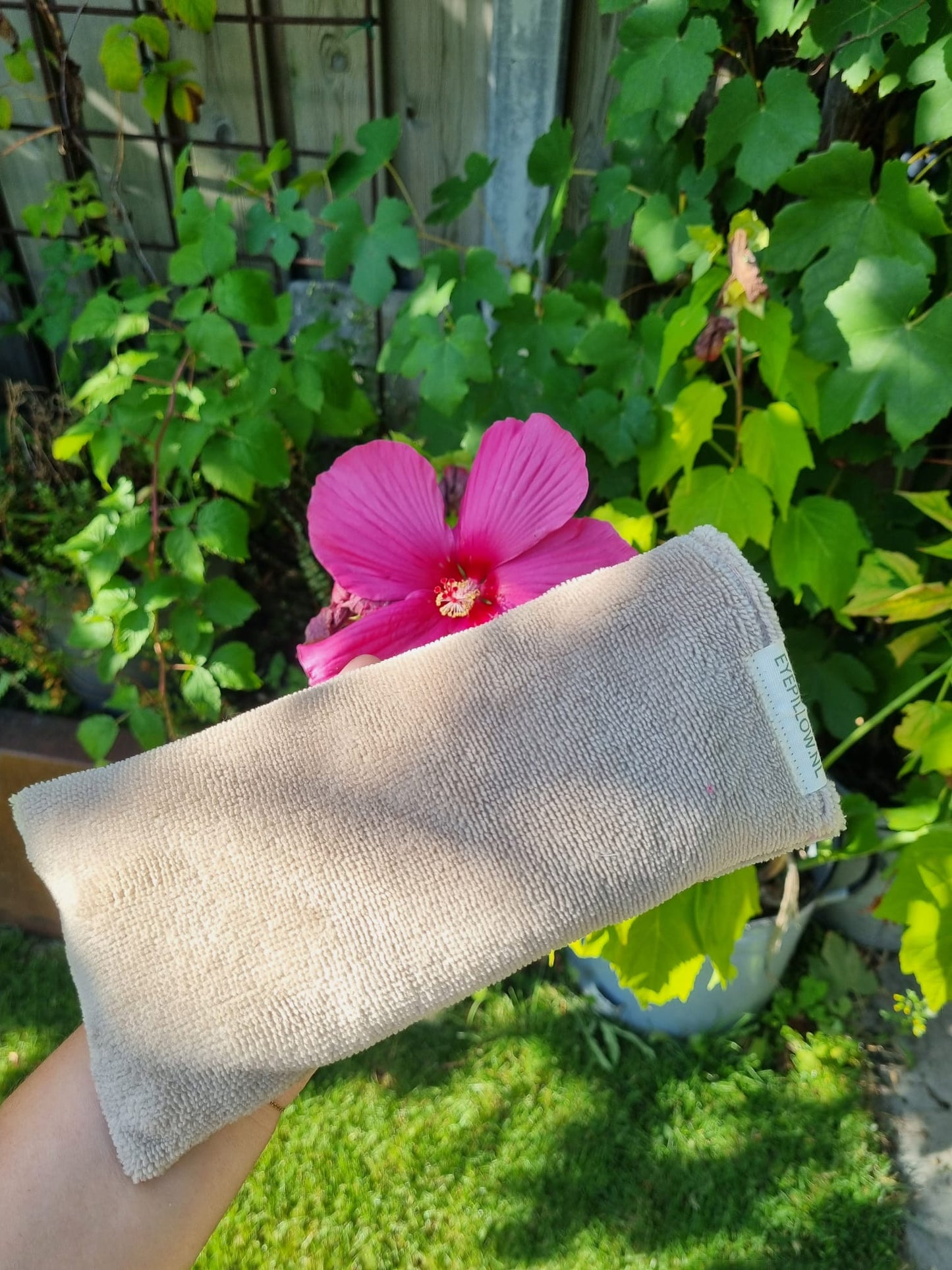 EYEPILLOW - STONE TEDDY