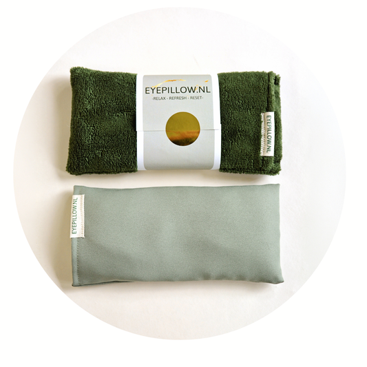 Shared Quiet - Green cotton & green teddy